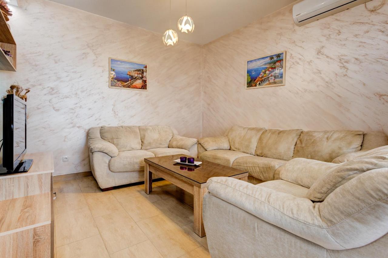 Raicevic Residence Tivat Buitenkant foto