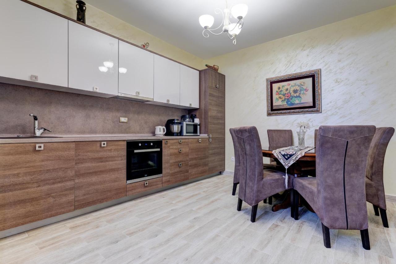 Raicevic Residence Tivat Buitenkant foto