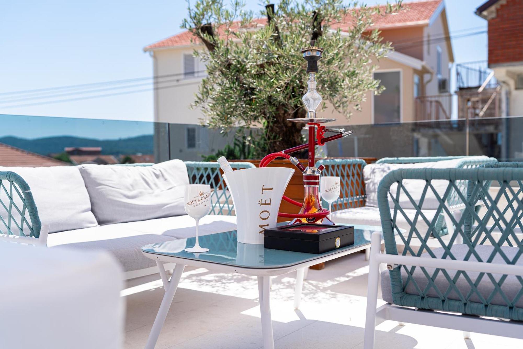 Raicevic Residence Tivat Buitenkant foto