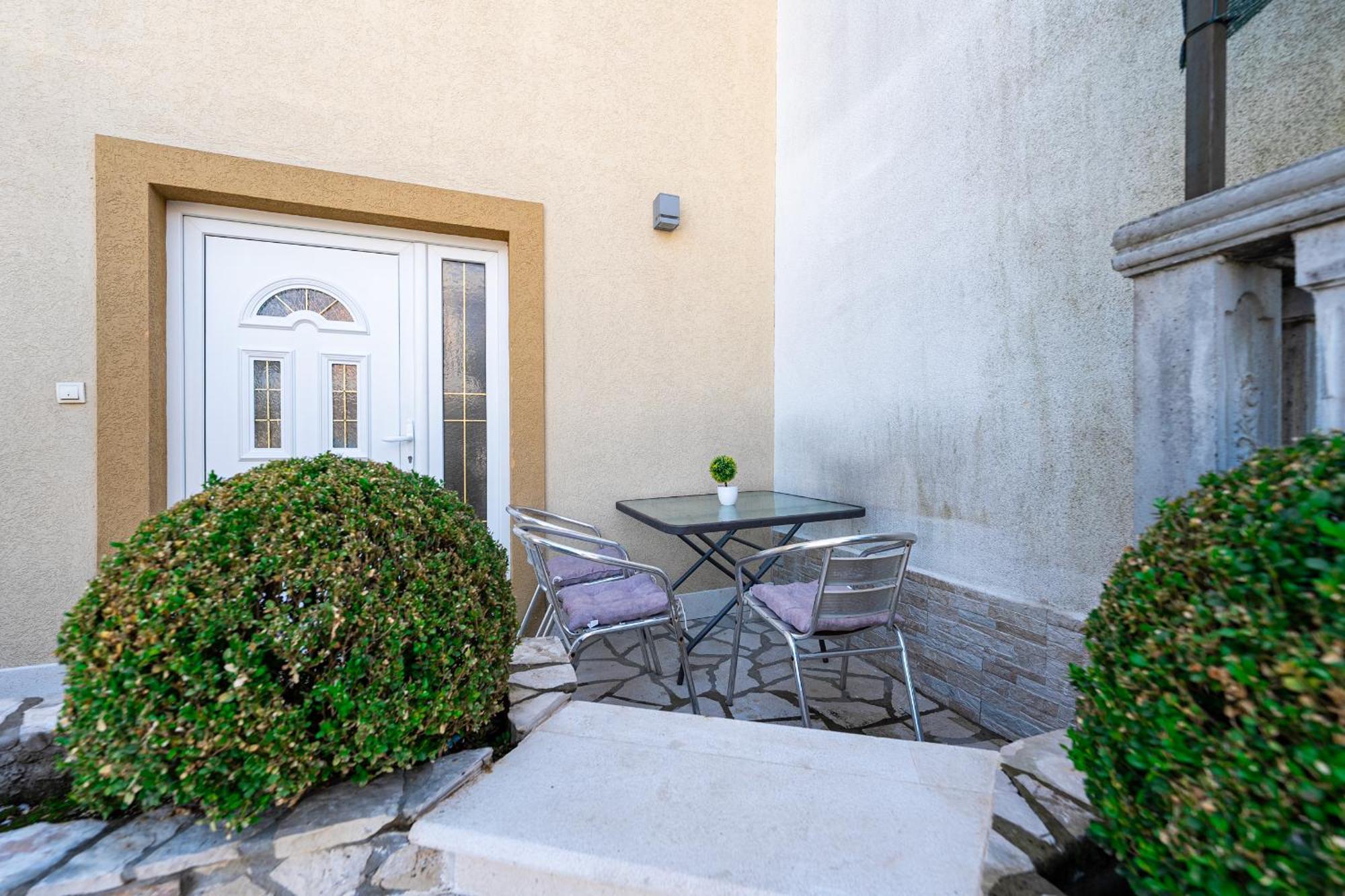 Raicevic Residence Tivat Buitenkant foto